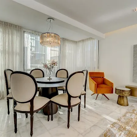 فيلة El Duque Private Lux *