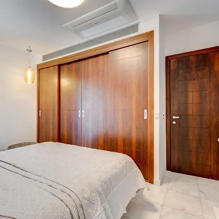 El Duque Private Lux أذيخي