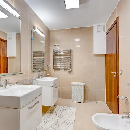 El Duque Private Lux *