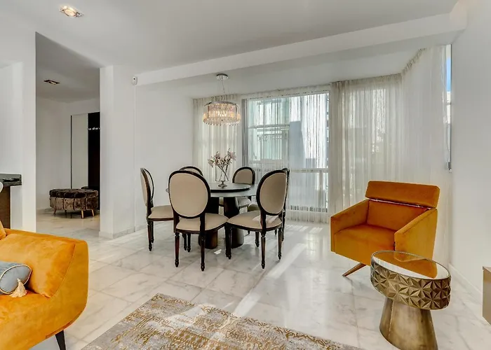 El Duque Private Lux Villa *