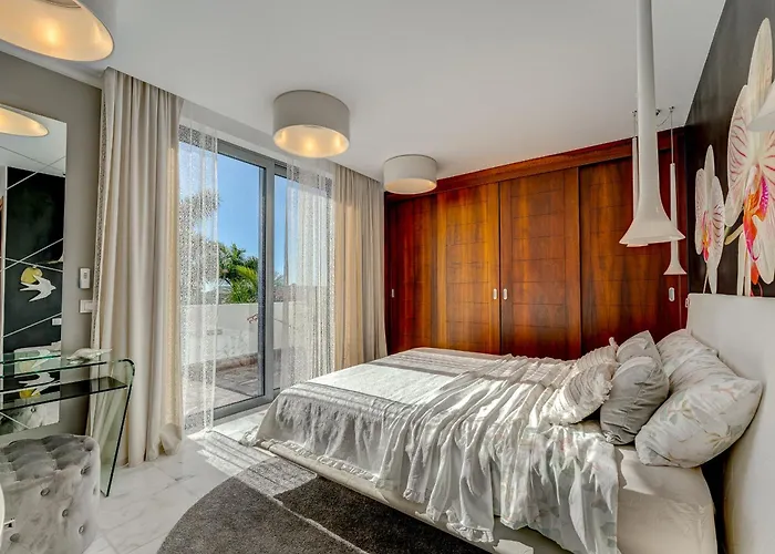 El Duque Private Lux