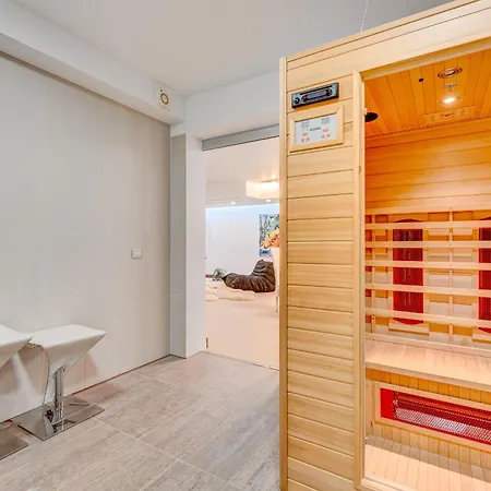 ヴィラ El Duque Private Lux アデヘ